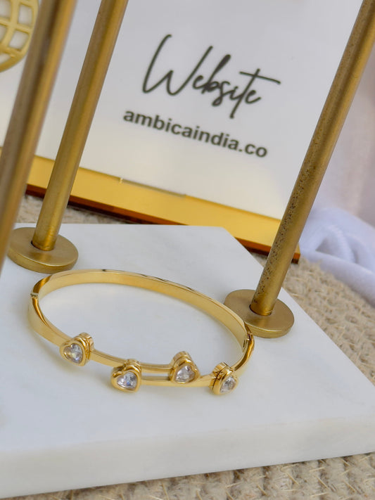 White heart crystal bracelet