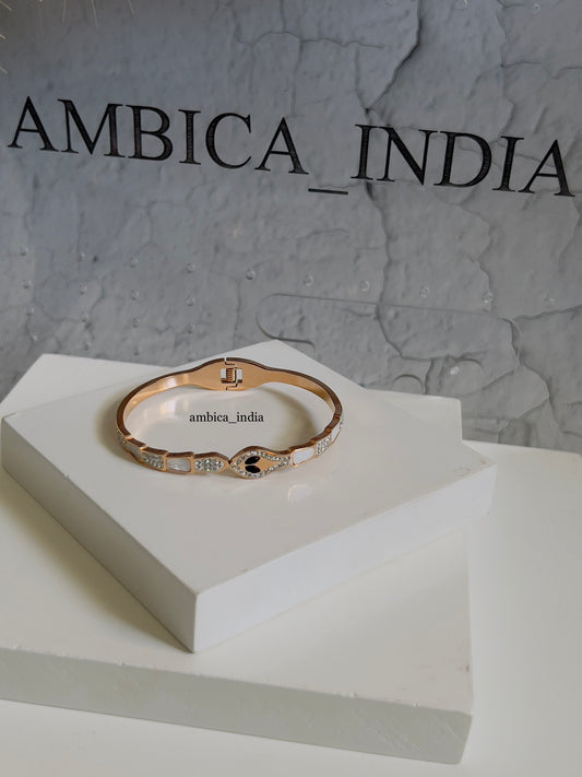 Mother of Pearl with snake bracelet