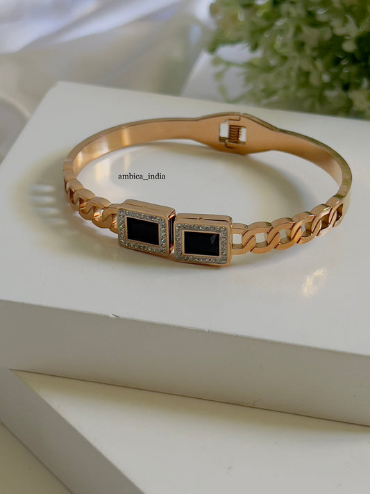 Black crystal link bracelet