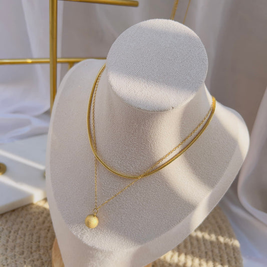 Ball layered necklace