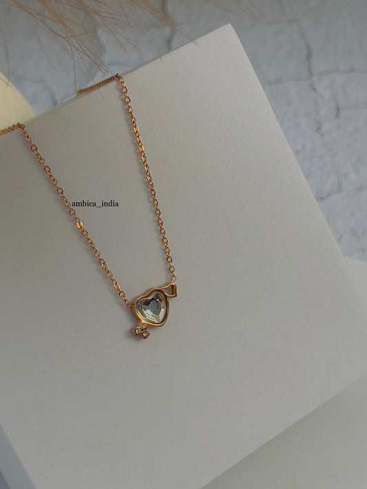 Small heart white necklace