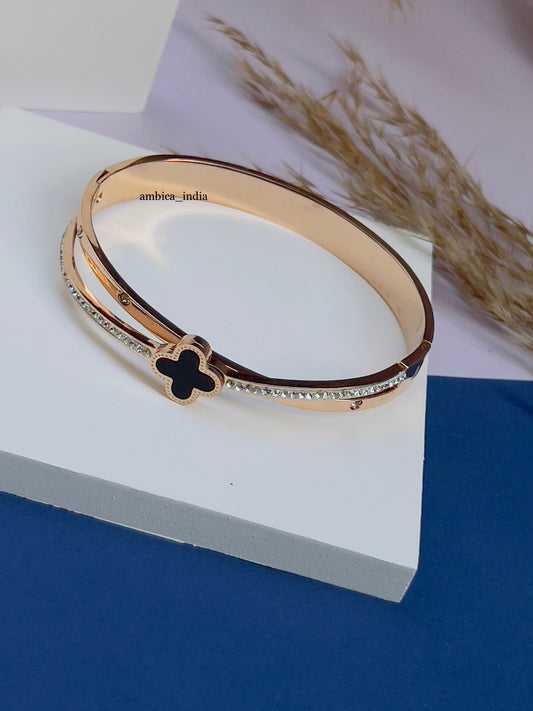 Infinity clover bracelet