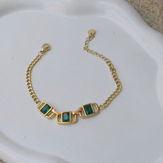 Green crystal link bracelet