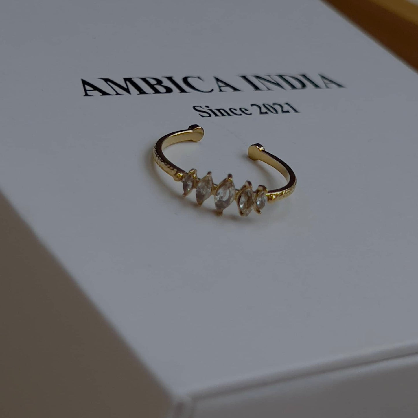 Tiny leaf crystals ring