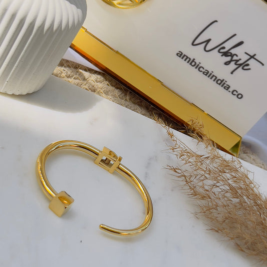 Classic bracelet