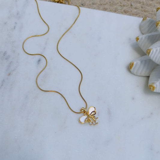 Bow necklace