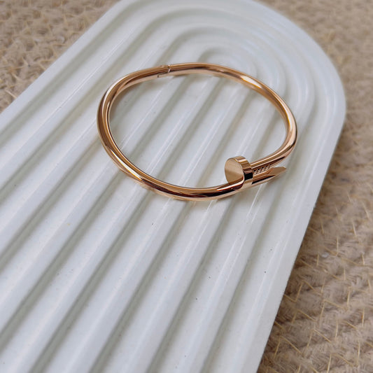 Nail Cuff