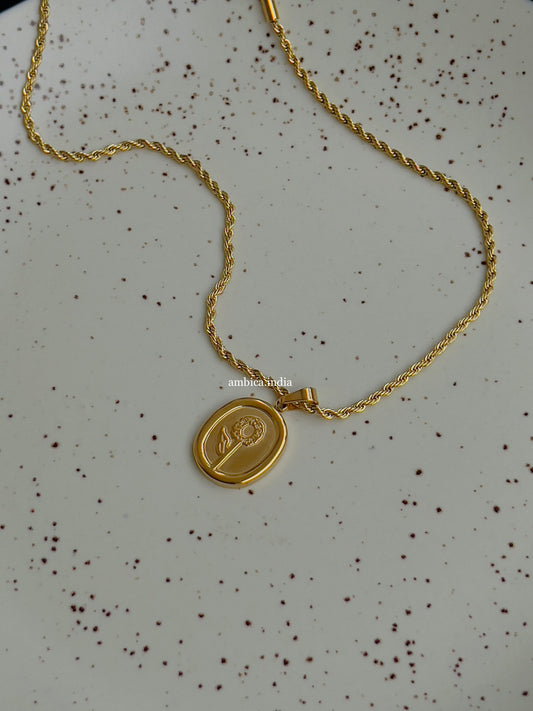 Rose 18k gold plated necklace