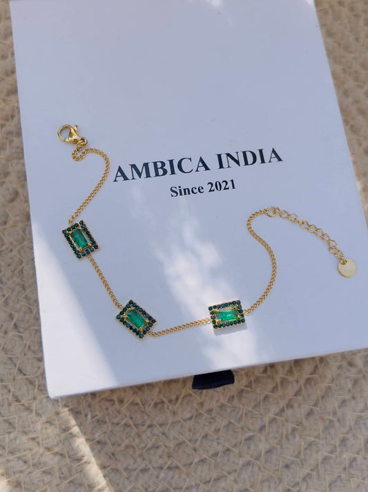 Green crystal minimal bracelet