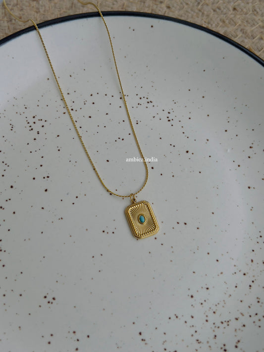 Luxury 18k gold necklace