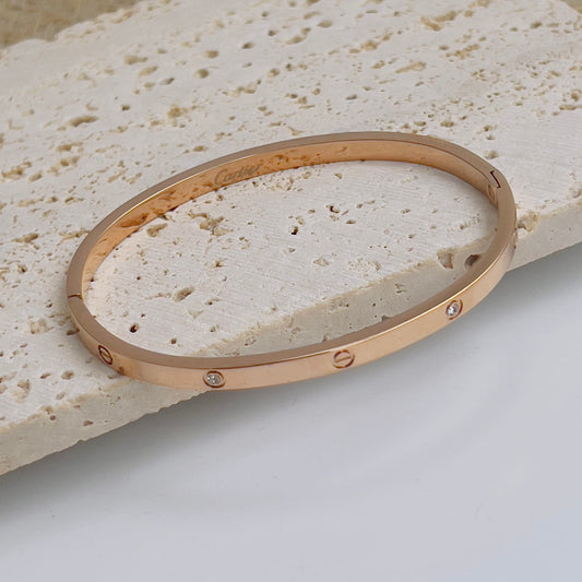 Love thin bracelet rose gold plated