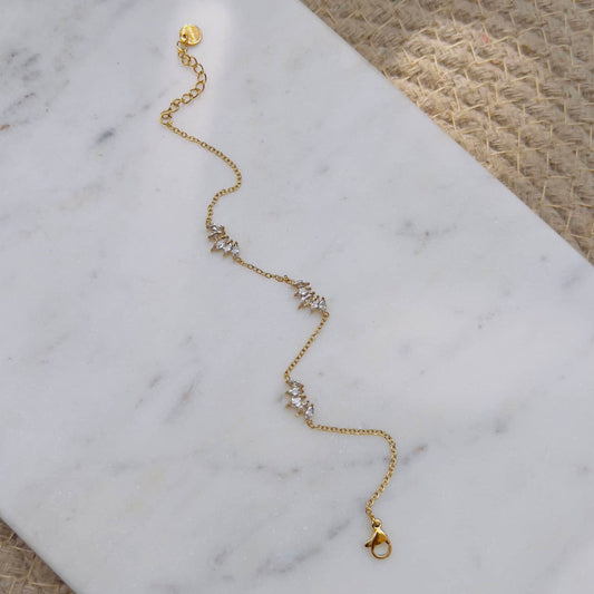 White marquise crystal minimal bracelet