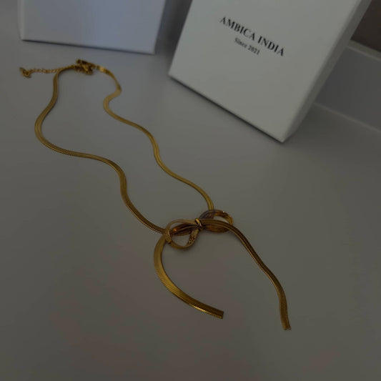 Bow snake chain necklace